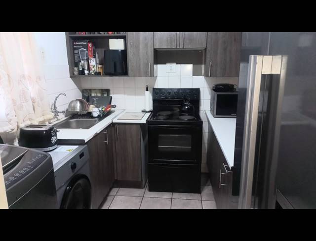 3 BEDROOM APARTMENT FOR SALE IN WELTEVREDEN PARK